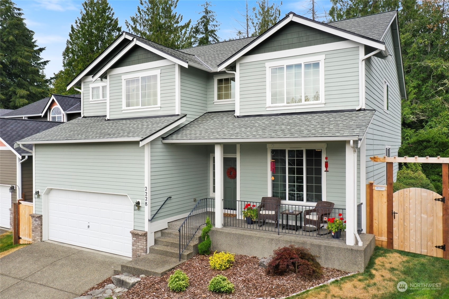 Property Photo:  2228 Crestwood Place NW  WA 98502 