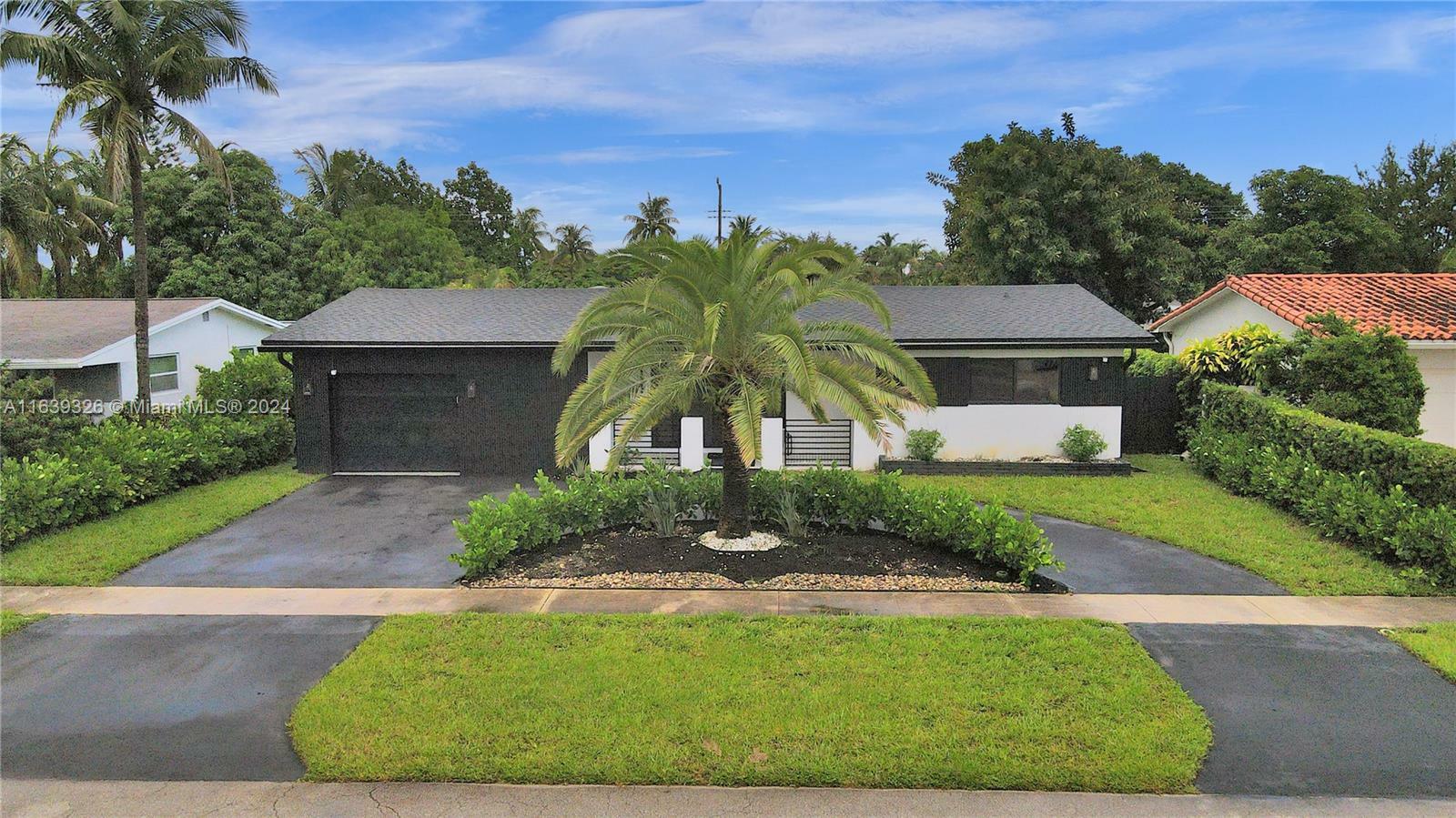 Property Photo:  5315 Jackson St  FL 33021 