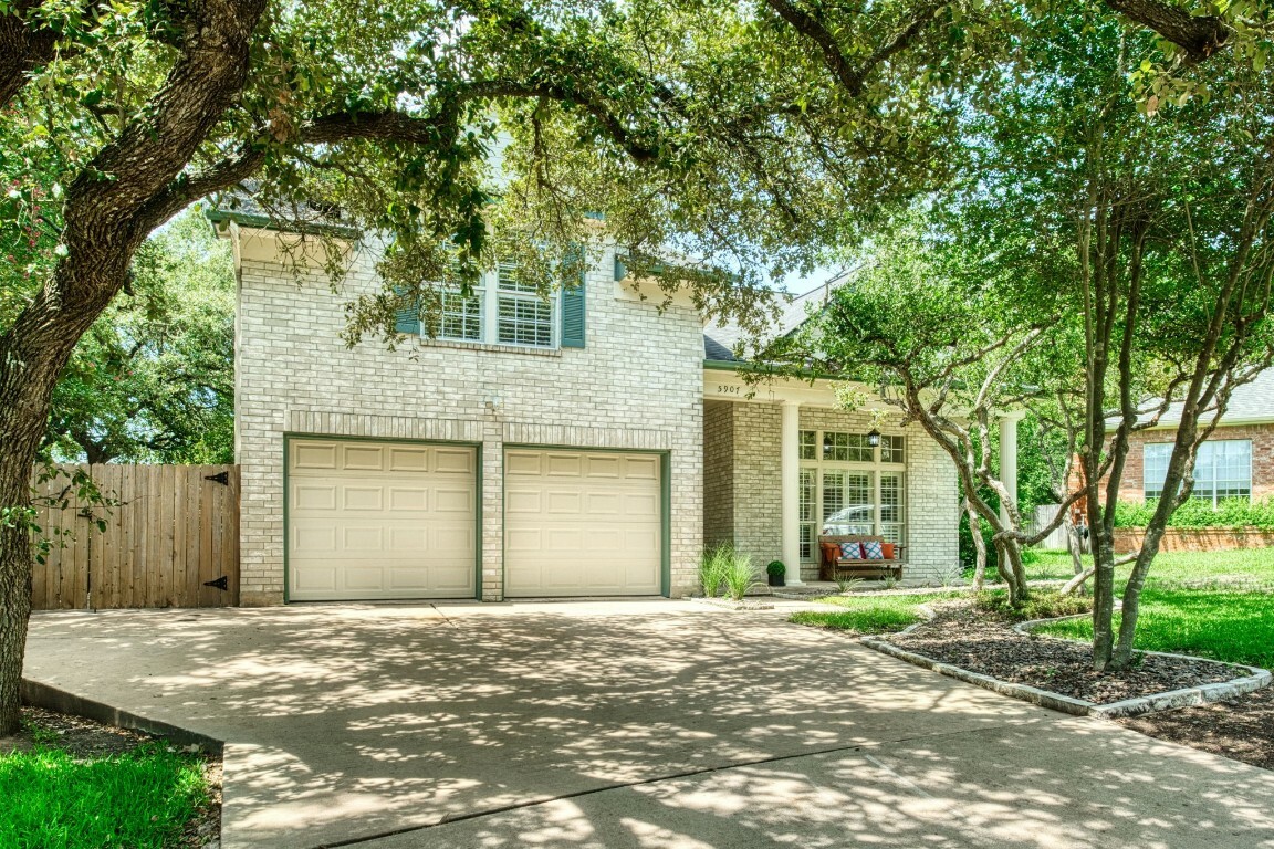 Property Photo:  5907 Trabadora Cove  TX 78759 