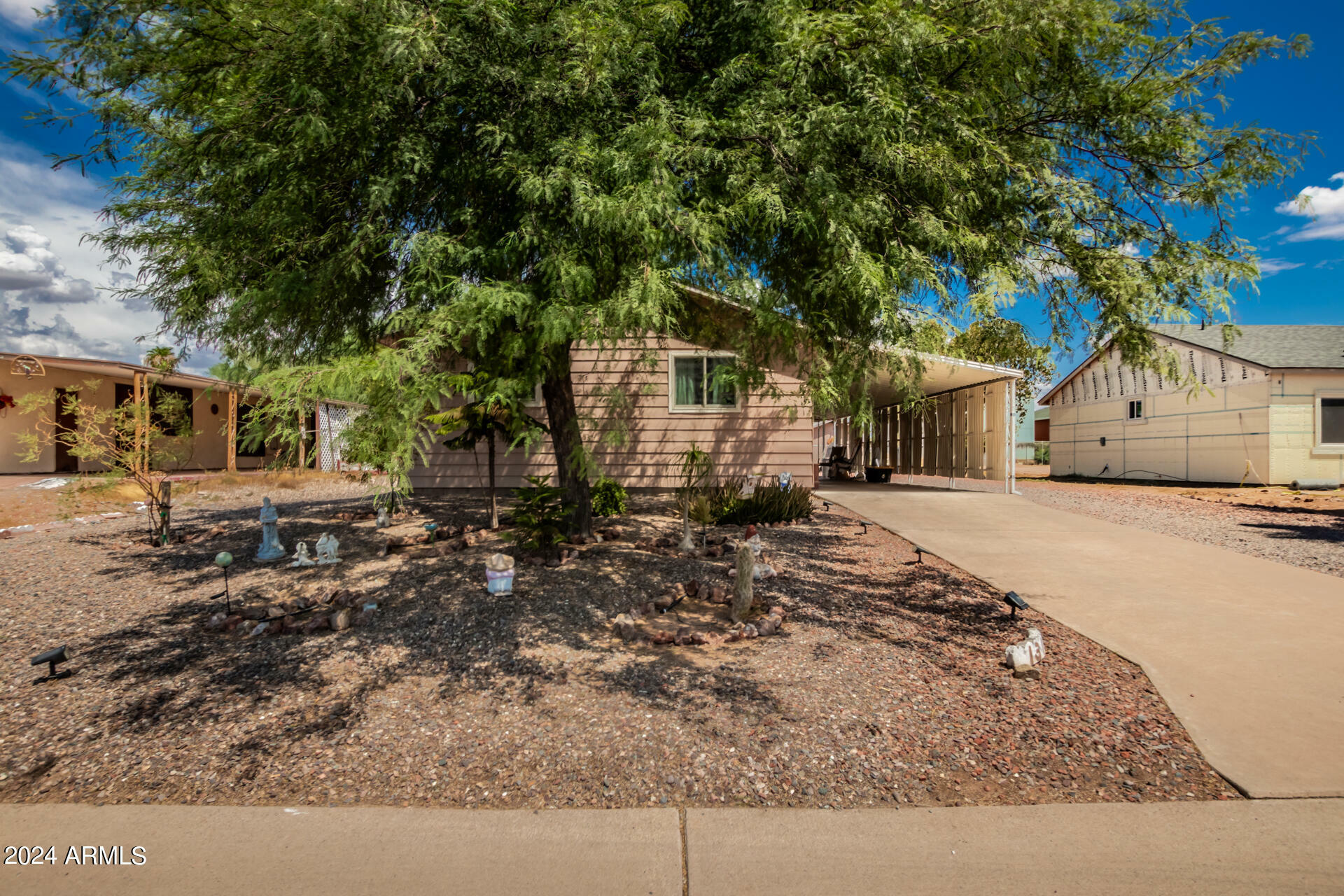 Property Photo:  1315 S Desert View Place  AZ 85120 