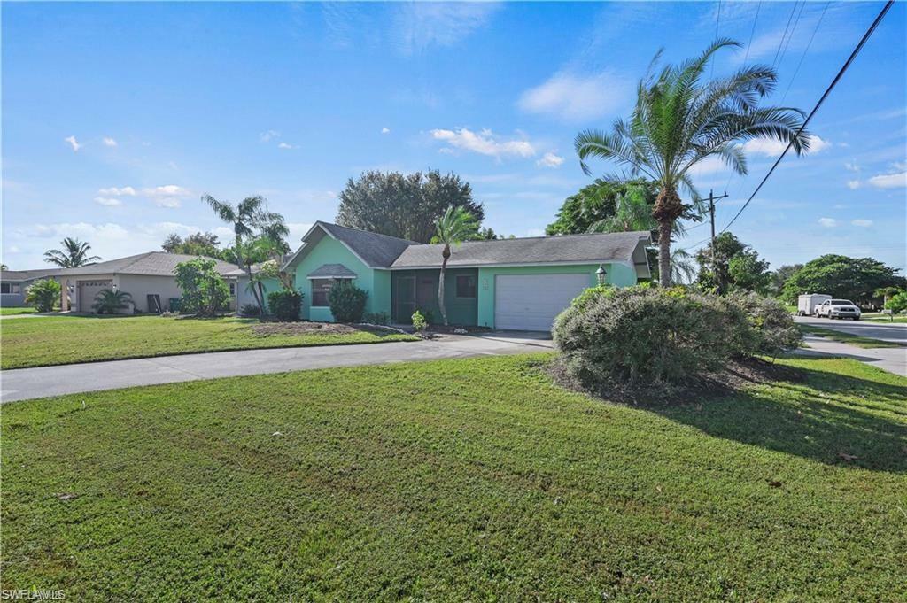 Property Photo:  246 SW 34th Ter  FL 33914 