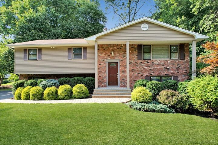 1 Graphic Court  West Nyack NY 10994 photo