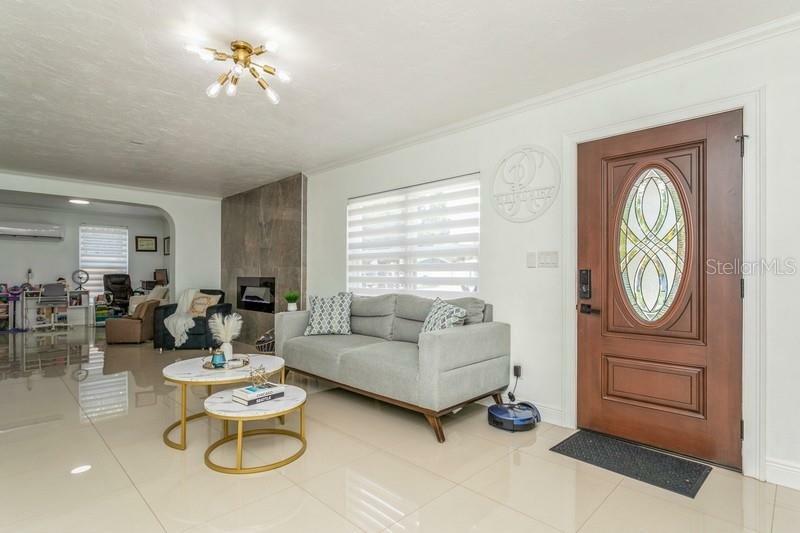 Property Photo:  154 74th Avenue N  FL 33702 