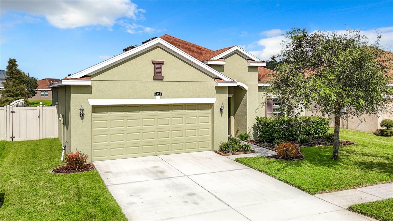 Property Photo:  4090 Pacente Loop  FL 33543 