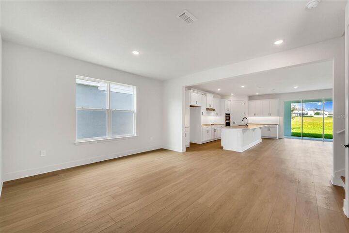 Property Photo:  9516 Emerald Berry Drive  FL 34787 