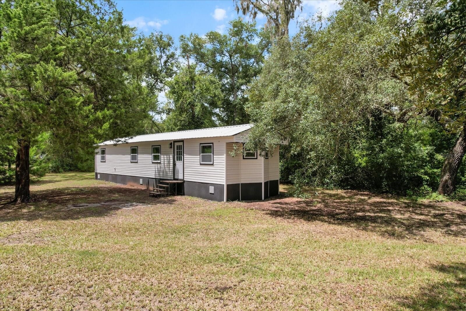 Property Photo:  1804 E Evelyn Street  FL 34442 