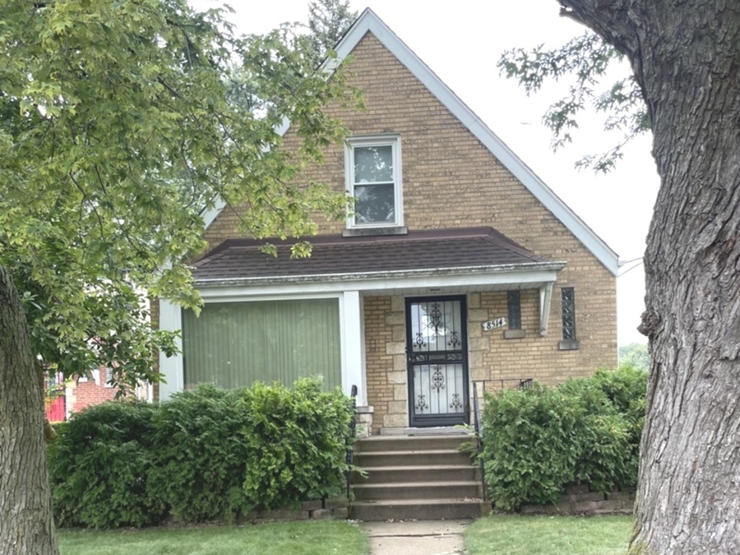 8514 S Francisco Avenue  Chicago IL 60652 photo