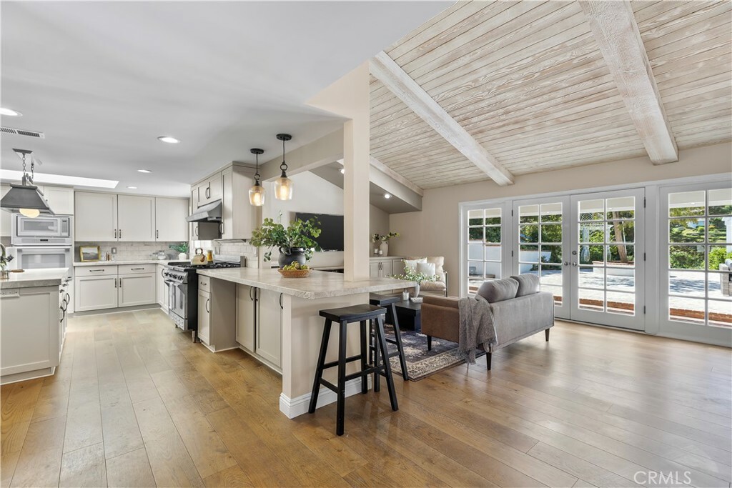 Property Photo: 38 Chuckwagon Road CA 90274