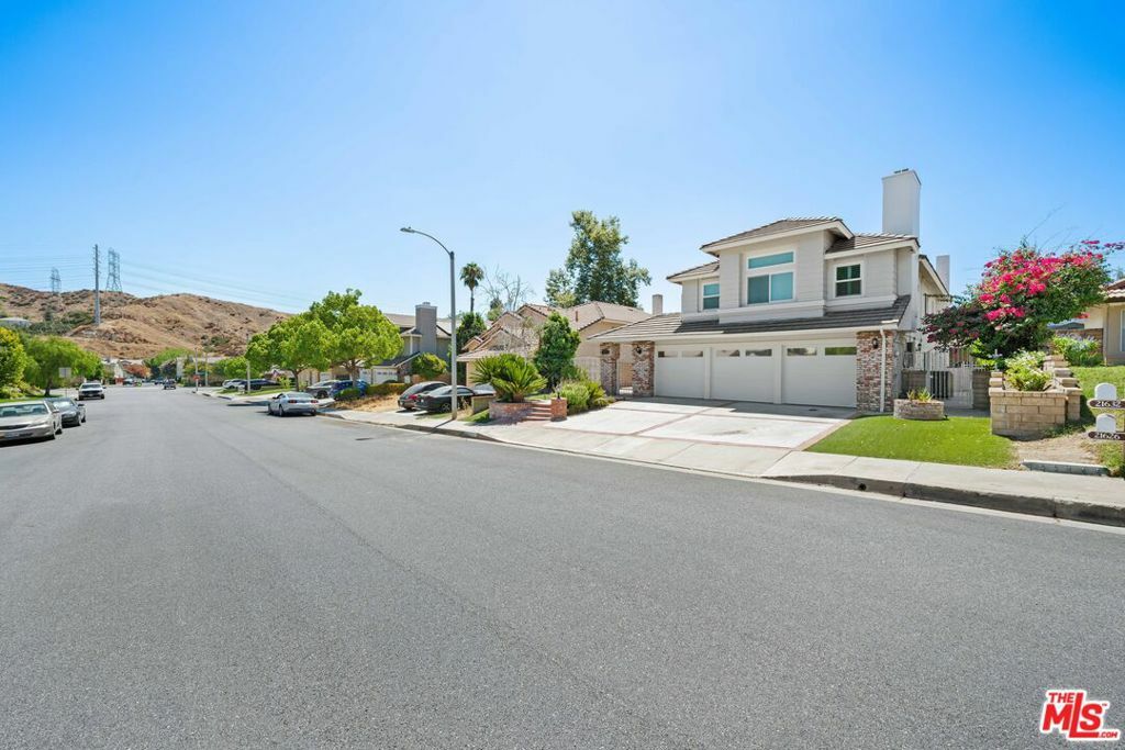 Property Photo:  21632 Agajanian Lane  CA 91350 