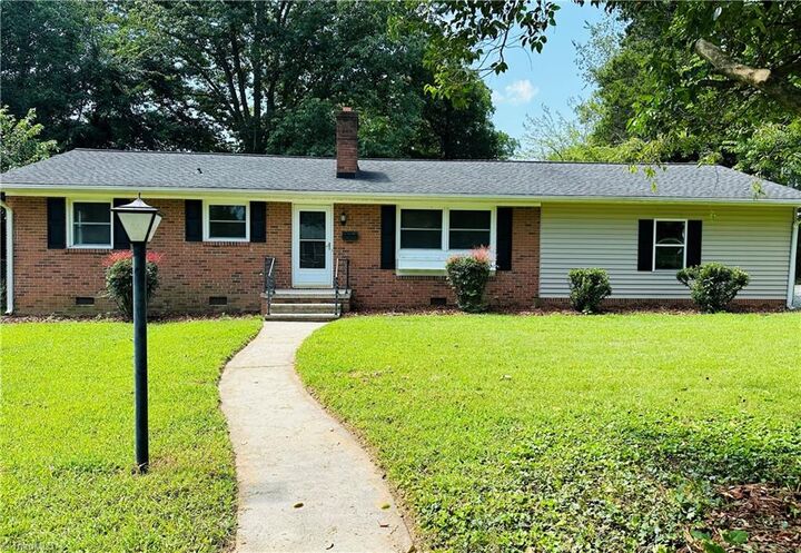 702 Trail One  Burlington NC 27215 photo