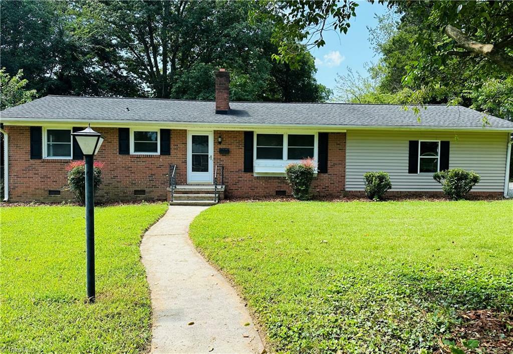 Property Photo: 702 Trail One NC 27215