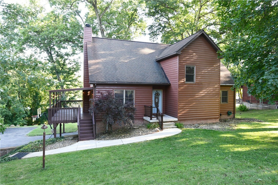 Property Photo: 284 Laurel Ave PA 16117
