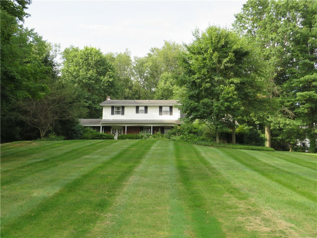 Property Photo:  741 Enterprise Rd  PA 16127 