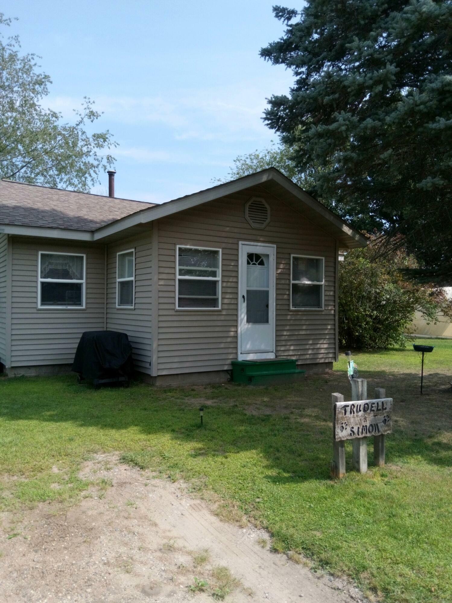 304 Superior Street  Houghton Lake MI 48629 photo