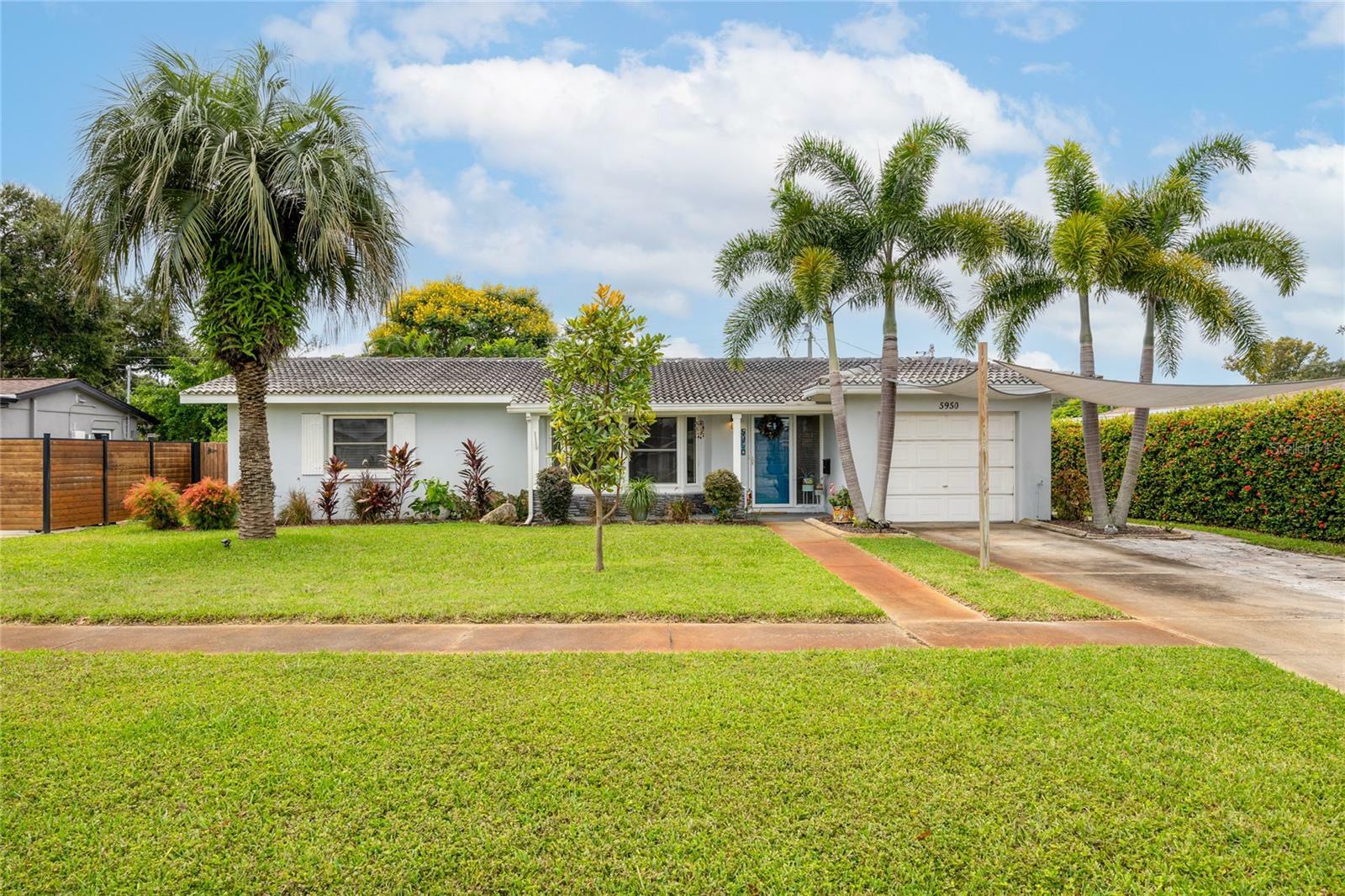 Property Photo: 5950 33rd Avenue N FL 33710