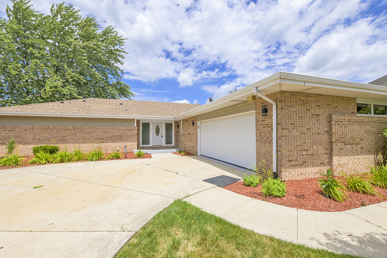 9836 Circle Parkway  Palos Park IL 60464 photo