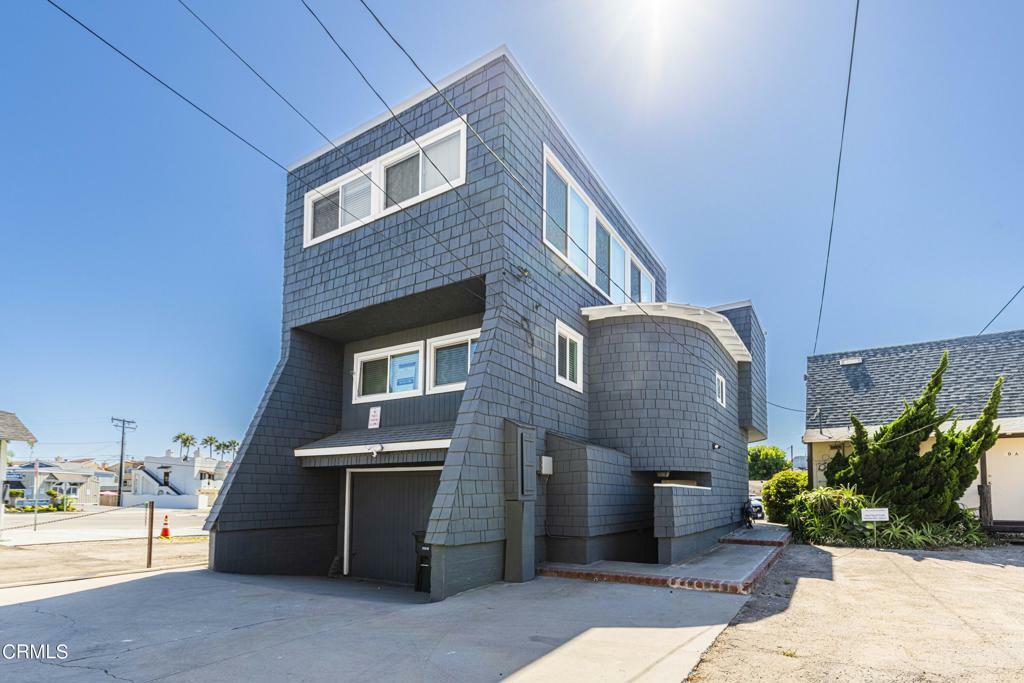 Property Photo:  2516 Roosevelt Boulevard  CA 93035 