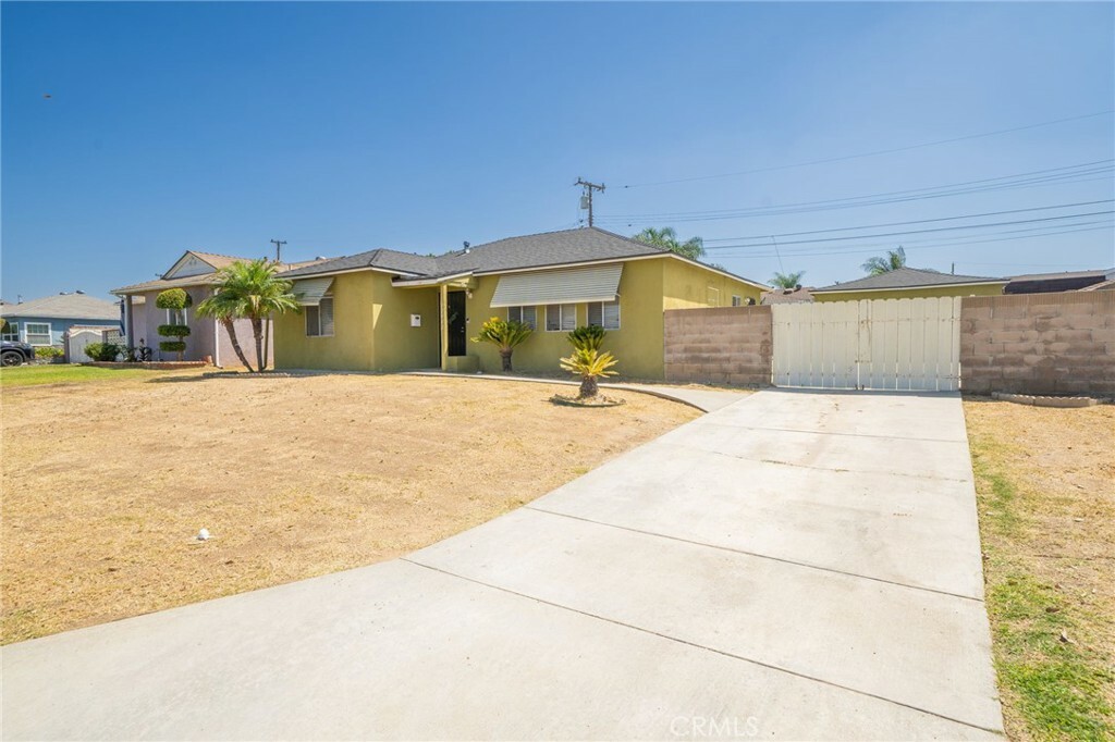 Property Photo:  12002 Edderton Avenue  CA 90604 