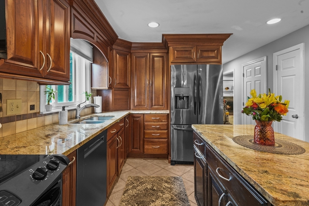 Property Photo: 30 Brookside Ct MA 02771