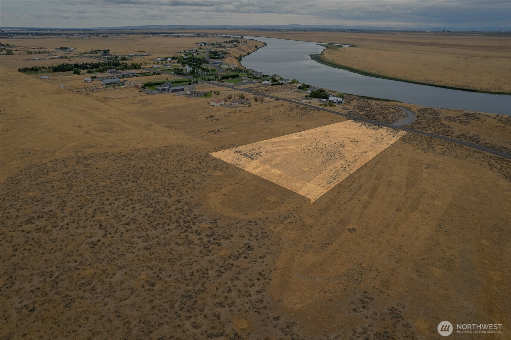 Property Photo:  9989  Neppel Road NE  WA 98837 