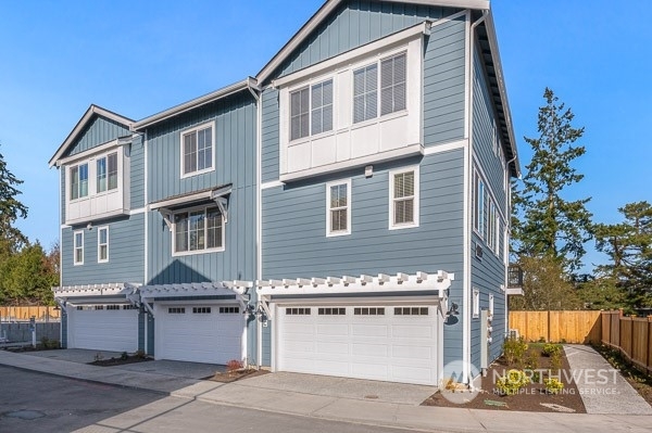 Property Photo:  15423 Admiralty Way A2  WA 98087 