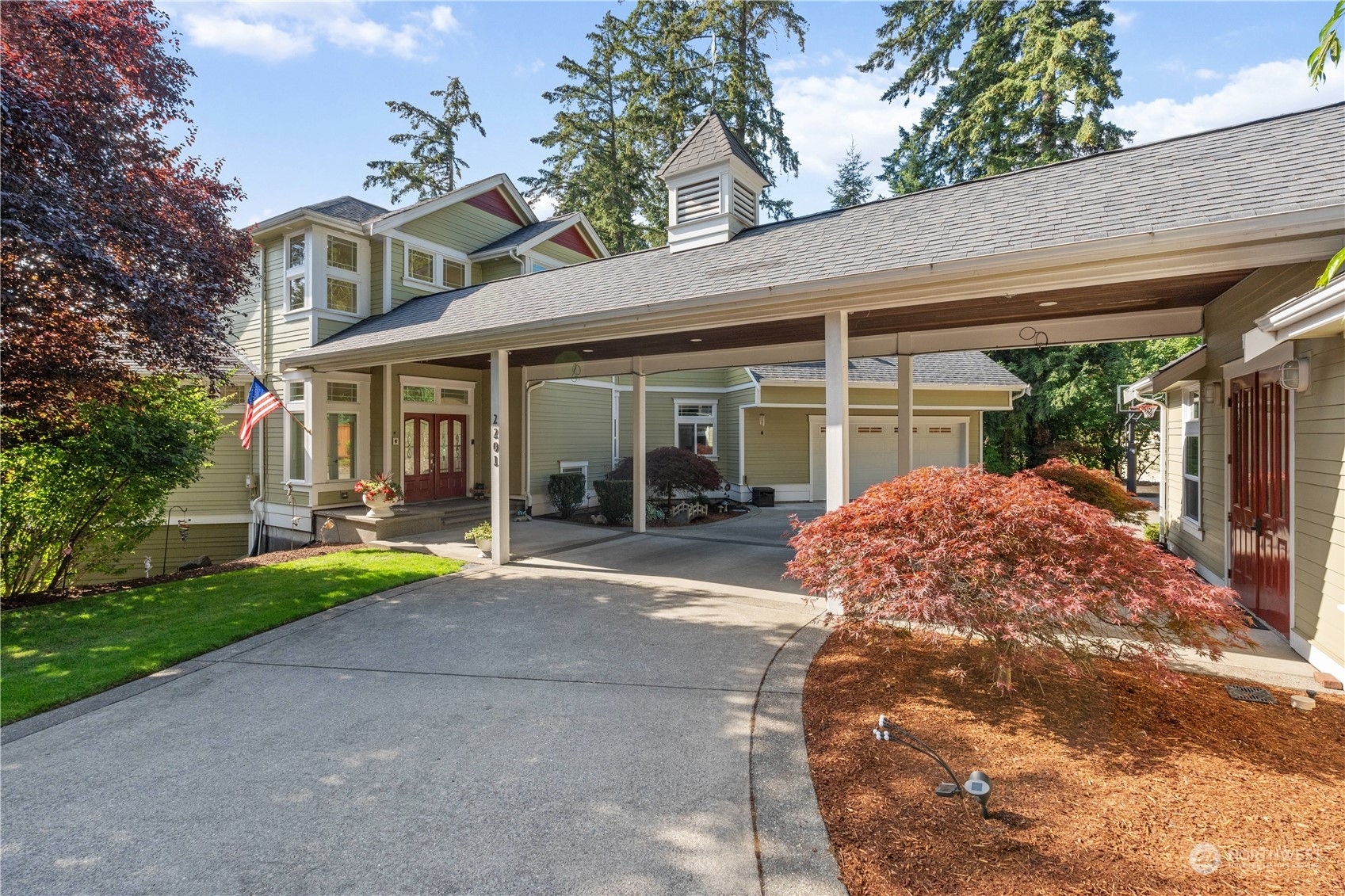 Property Photo:  2201  Carpenter Road SE  WA 98503 