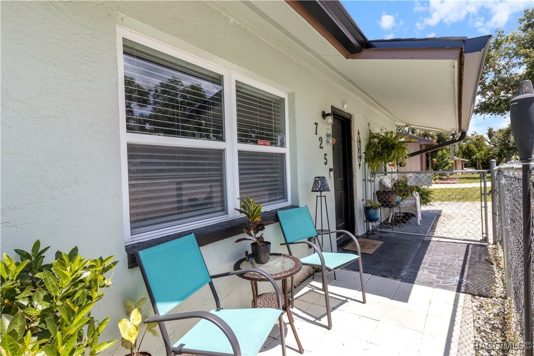 Property Photo:  725 SE 9th Circle N  FL 34429 