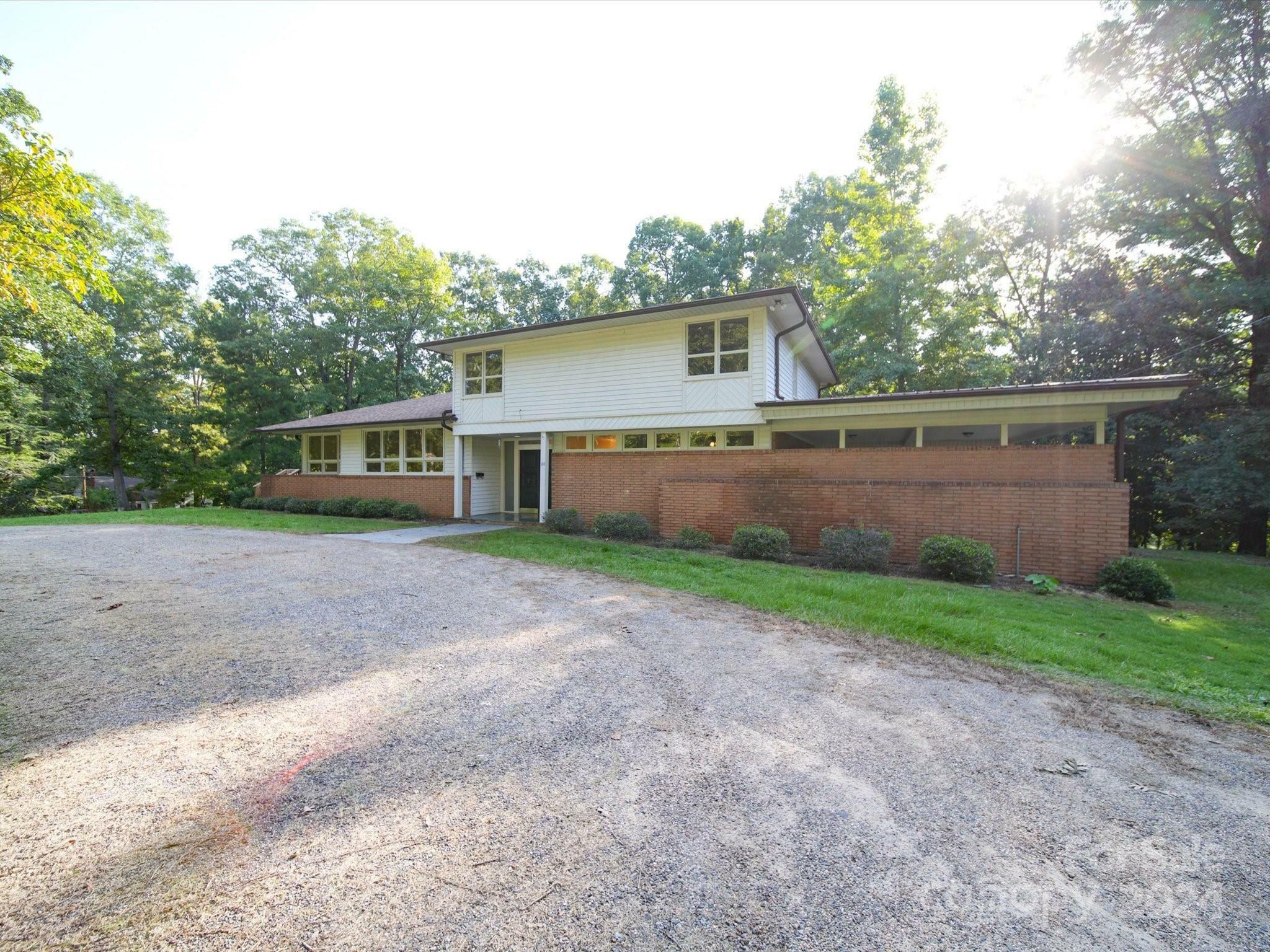 Property Photo:  103 Saybrook Circle  NC 28170 