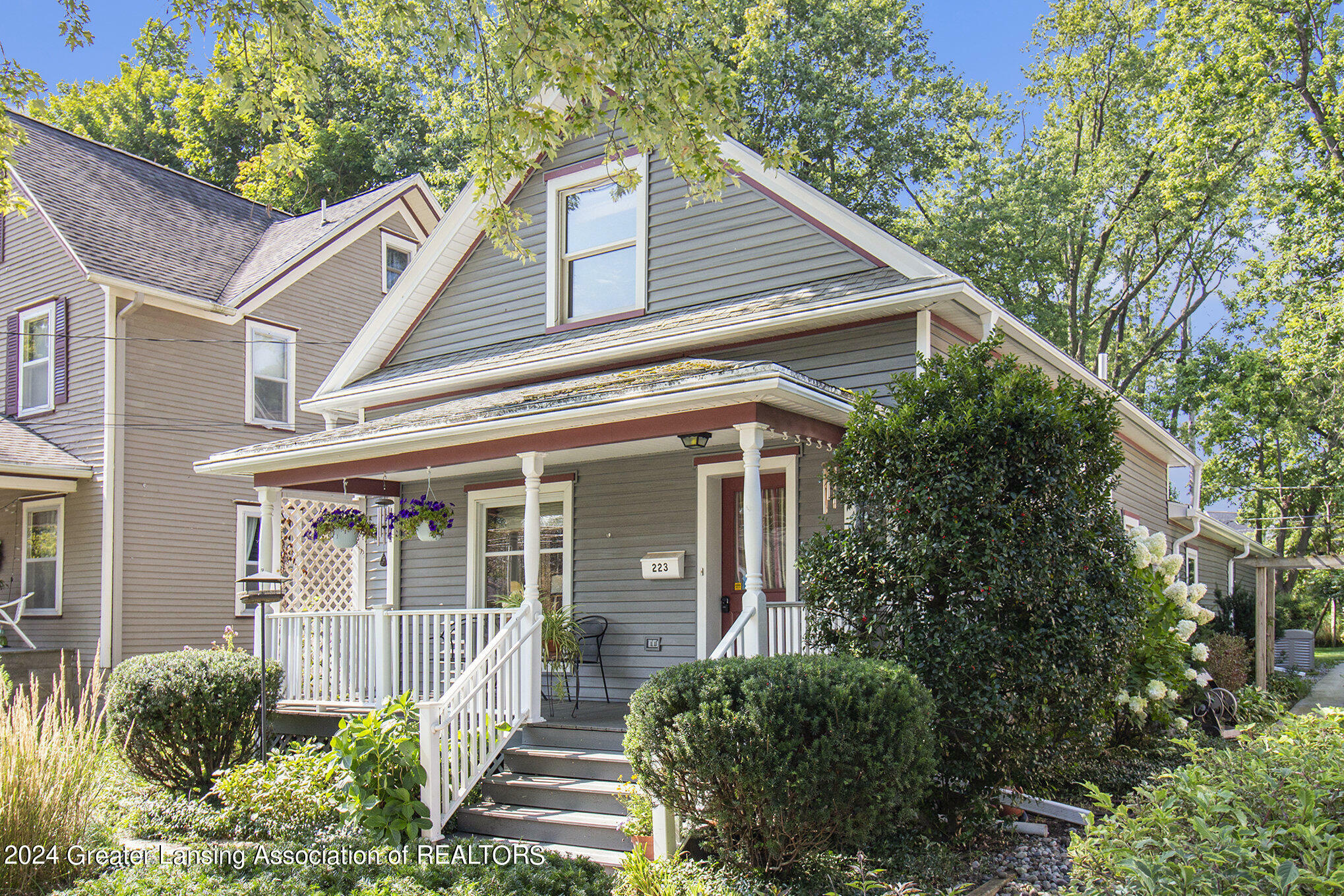 Property Photo:  223 W Lincoln Street  MI 48837 