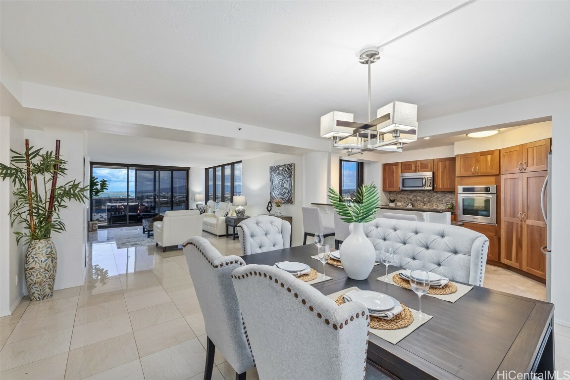 Property Photo:  415 South Street 1804  HI 96813 