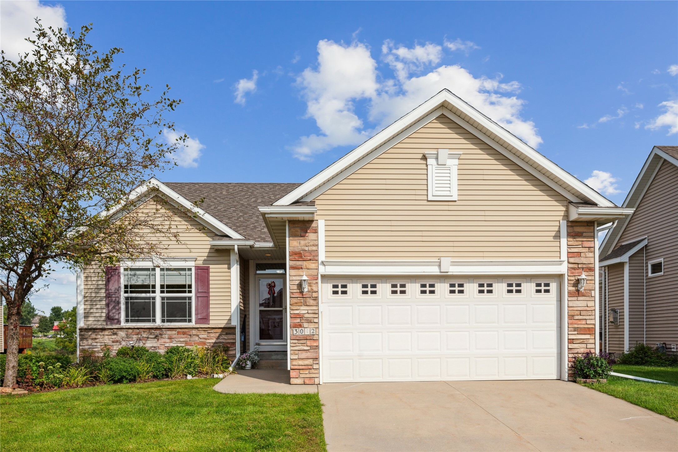 Property Photo: 3012 SW Westview Lane IA 50023