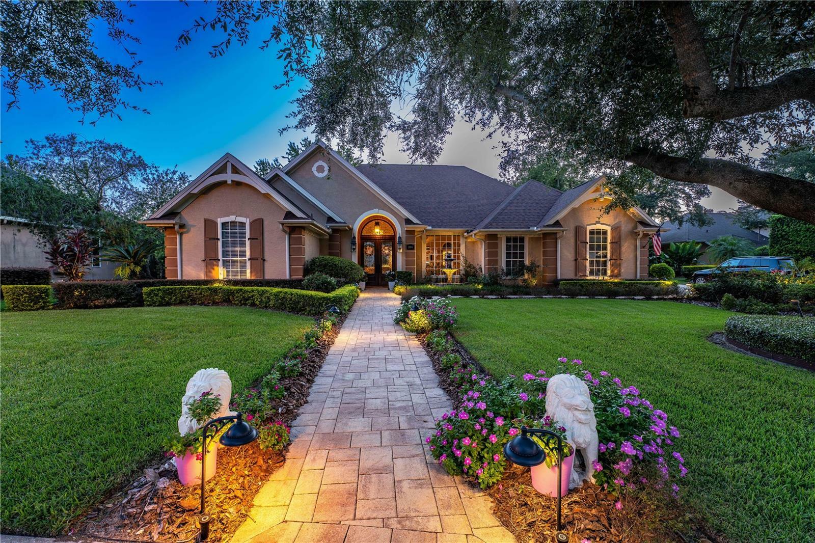 Property Photo:  2884 Old Castle Drive  FL 32792 