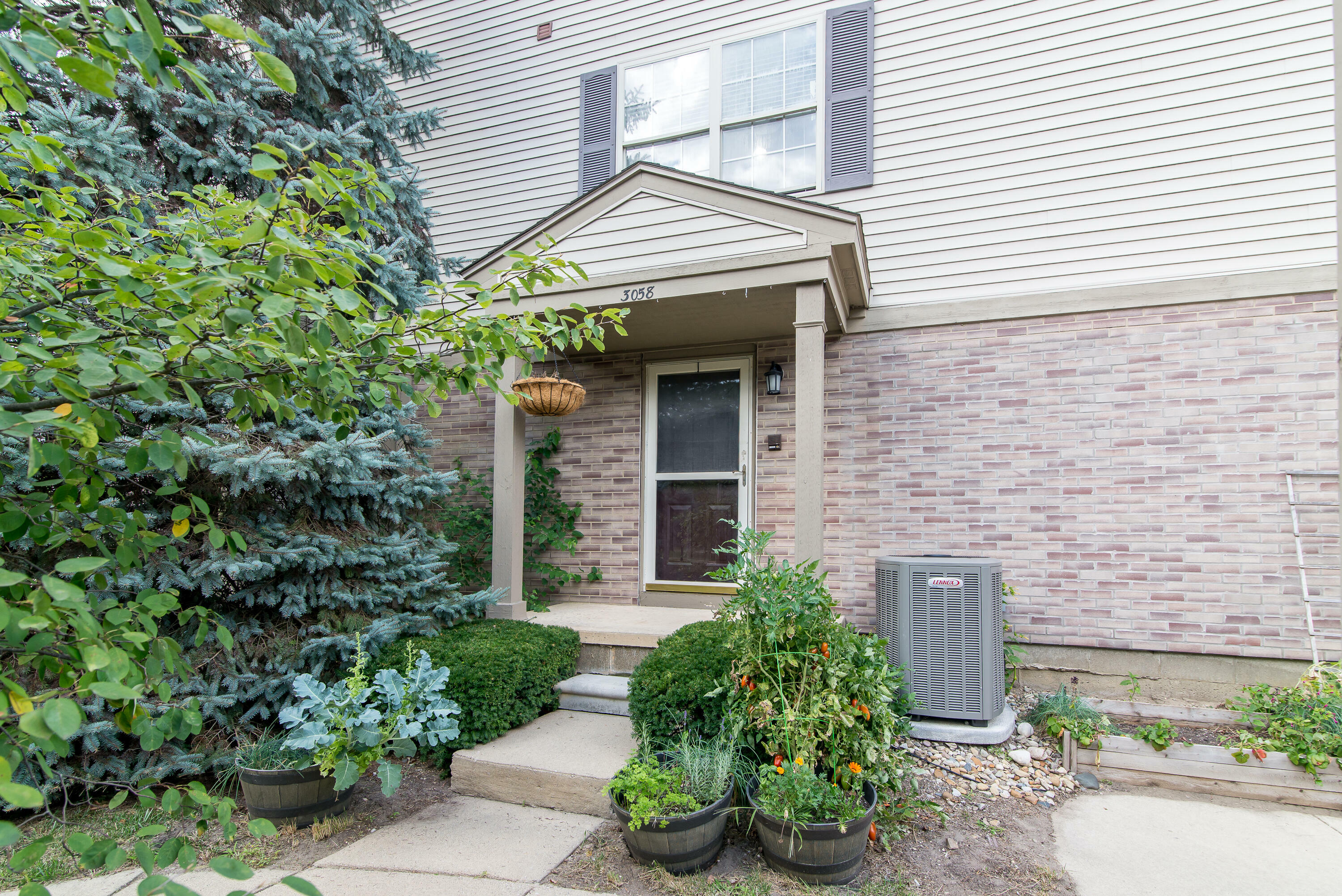 Property Photo:  3058 Forest Creek Court  MI 48108 