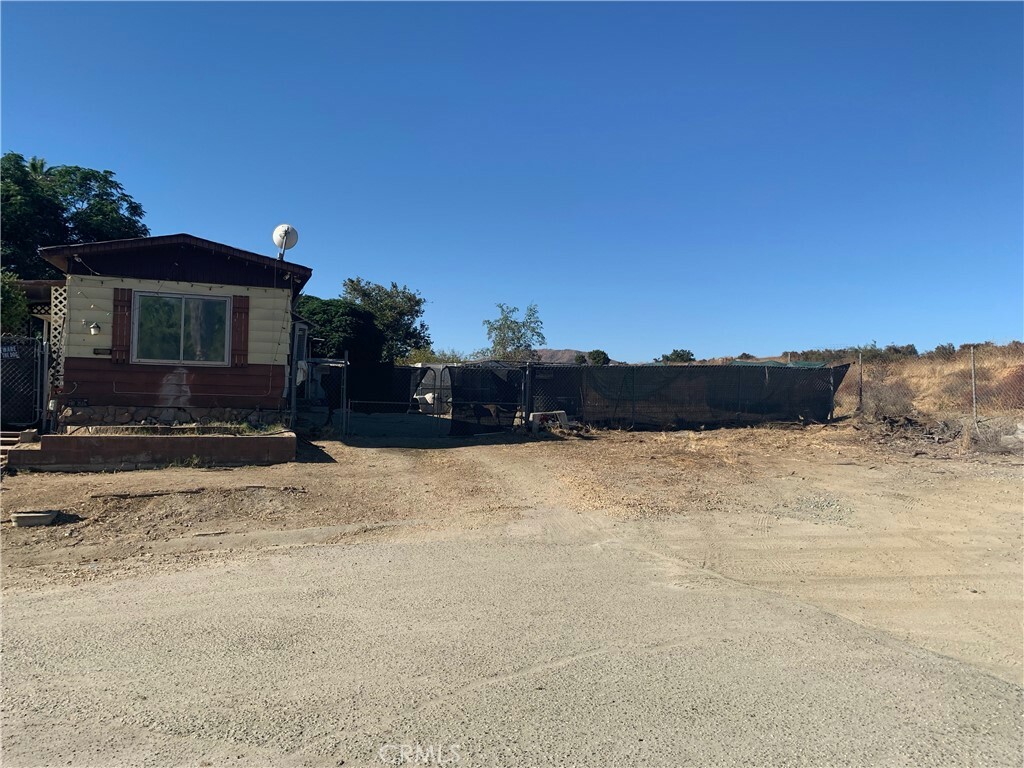 Property Photo:  17009 Esperanza Drive  CA 92570 