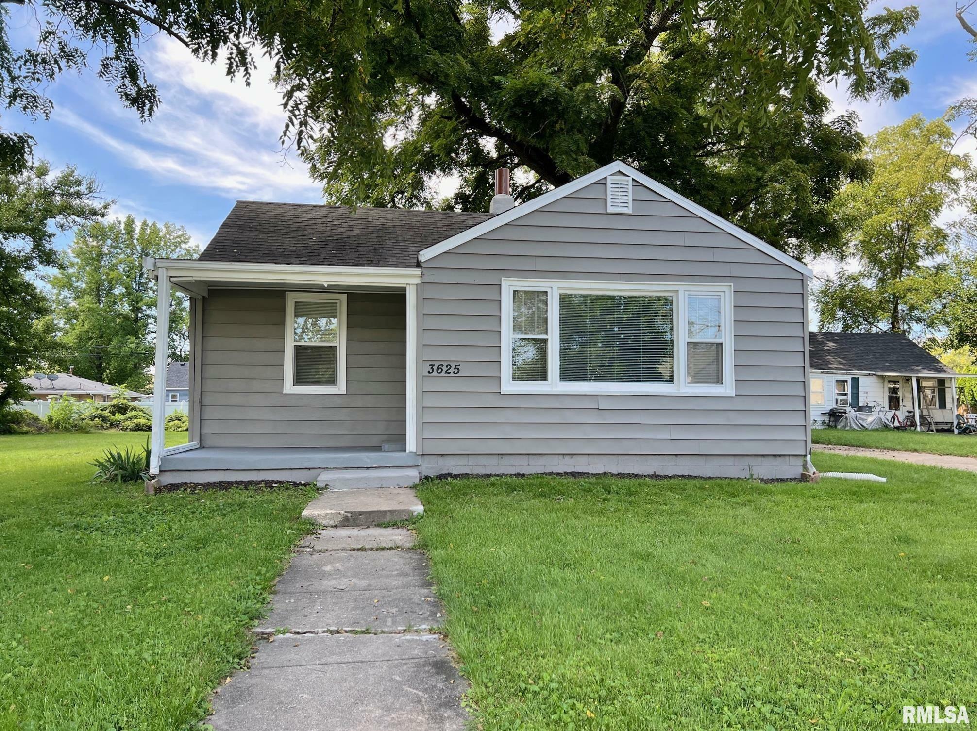 Property Photo:  3625 N Finnell Avenue  IL 61604 