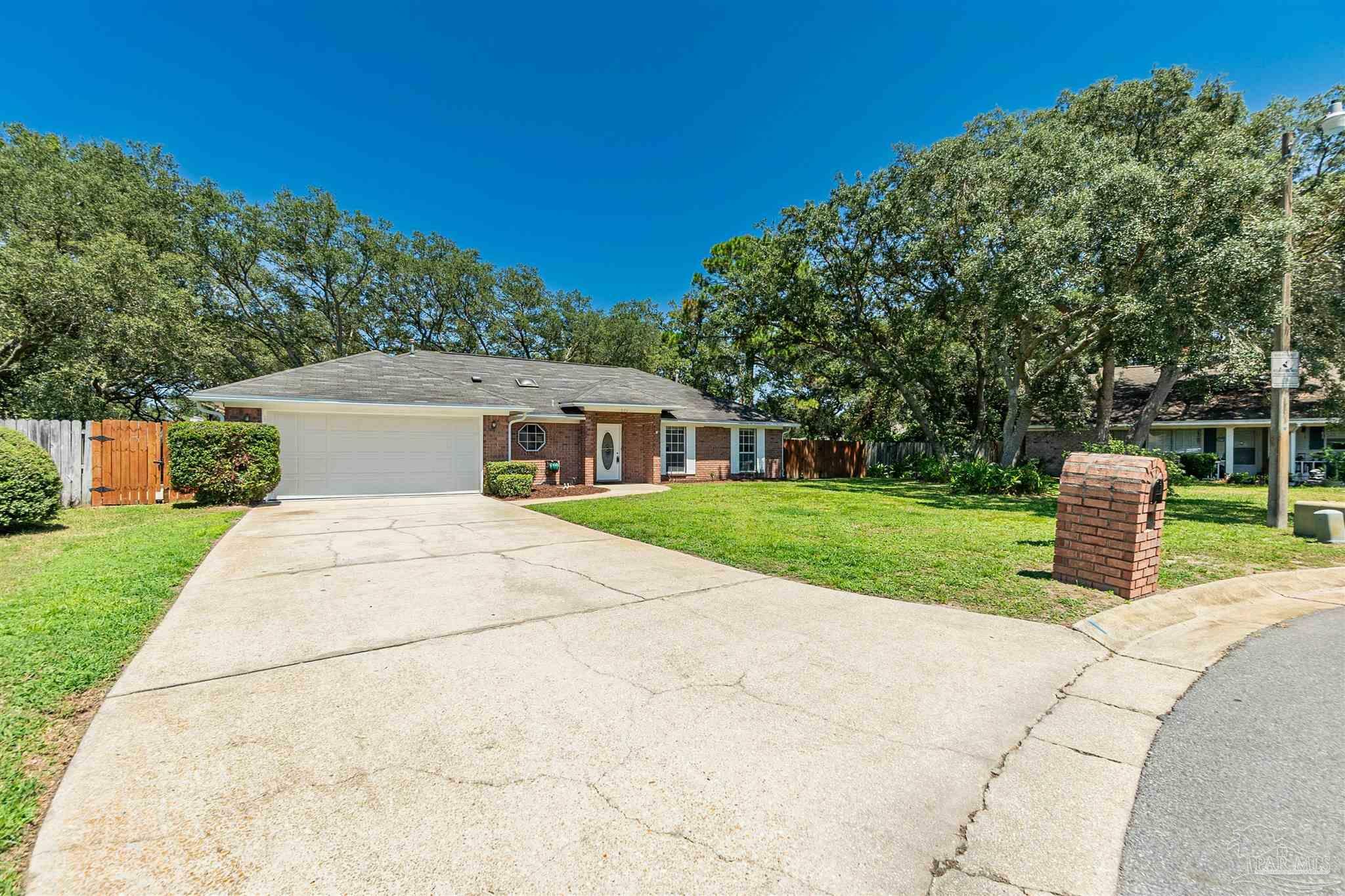 Property Photo:  573 Tarkiln Oak Cir  FL 32506 