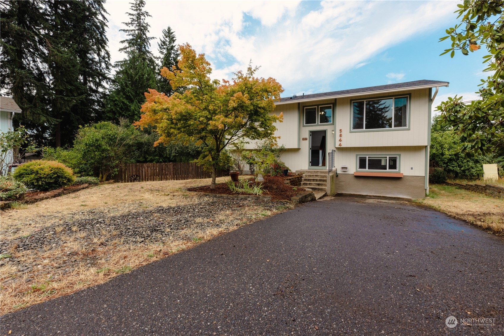 Property Photo:  5844 SE Pennswood Court  WA 98367 