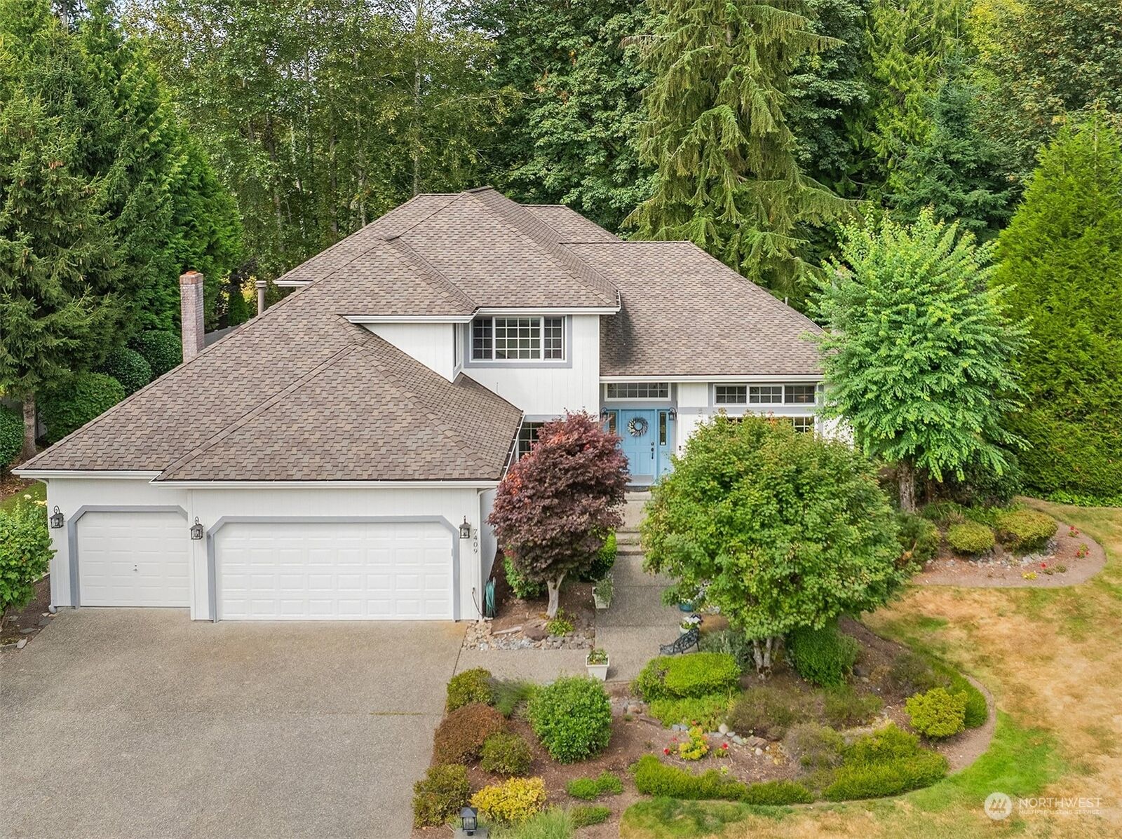 Property Photo:  7409 245th Way NE  WA 98053 