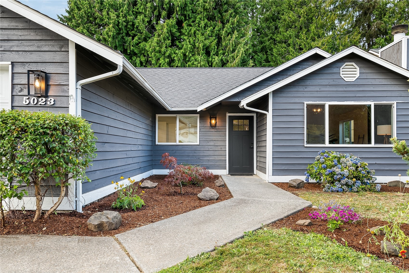 Property Photo:  5023 157th Street SW  WA 98026 