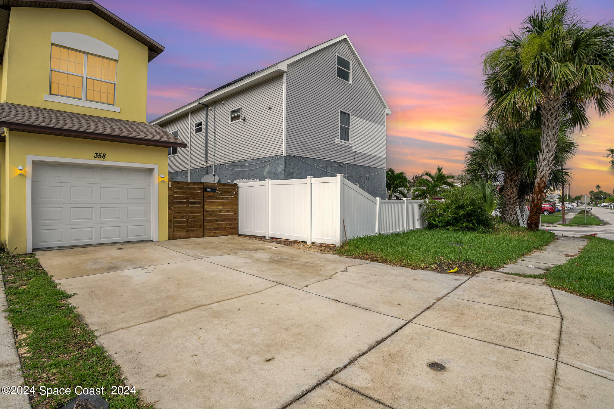 358 Monroe Avenue  Cape Canaveral FL 32920 photo