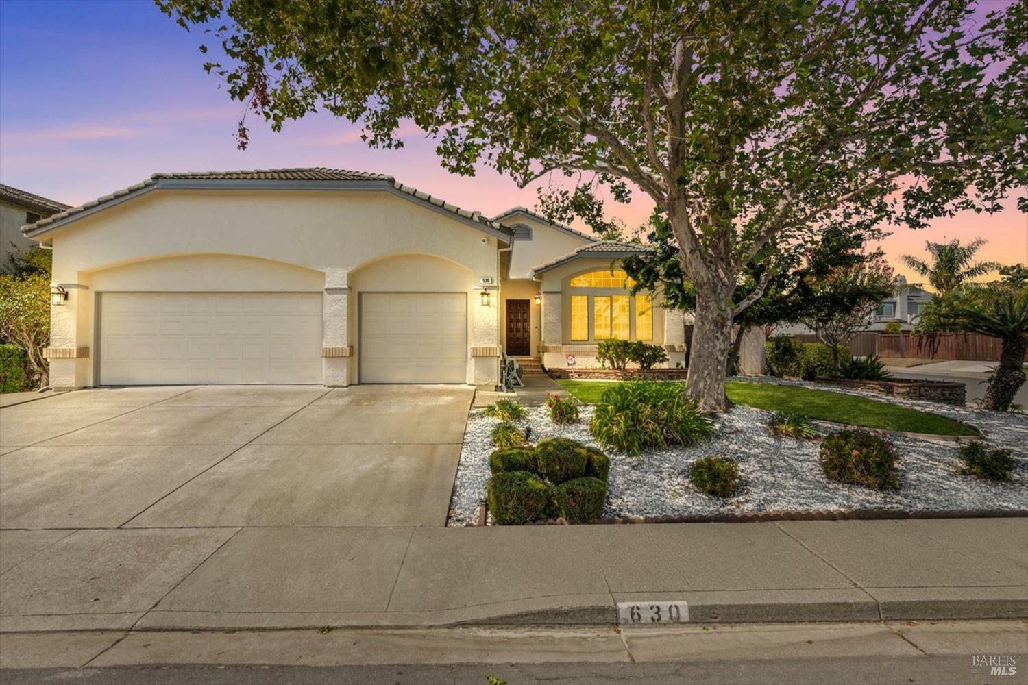 Property Photo:  630 Fox Hollow Way  CA 95687 