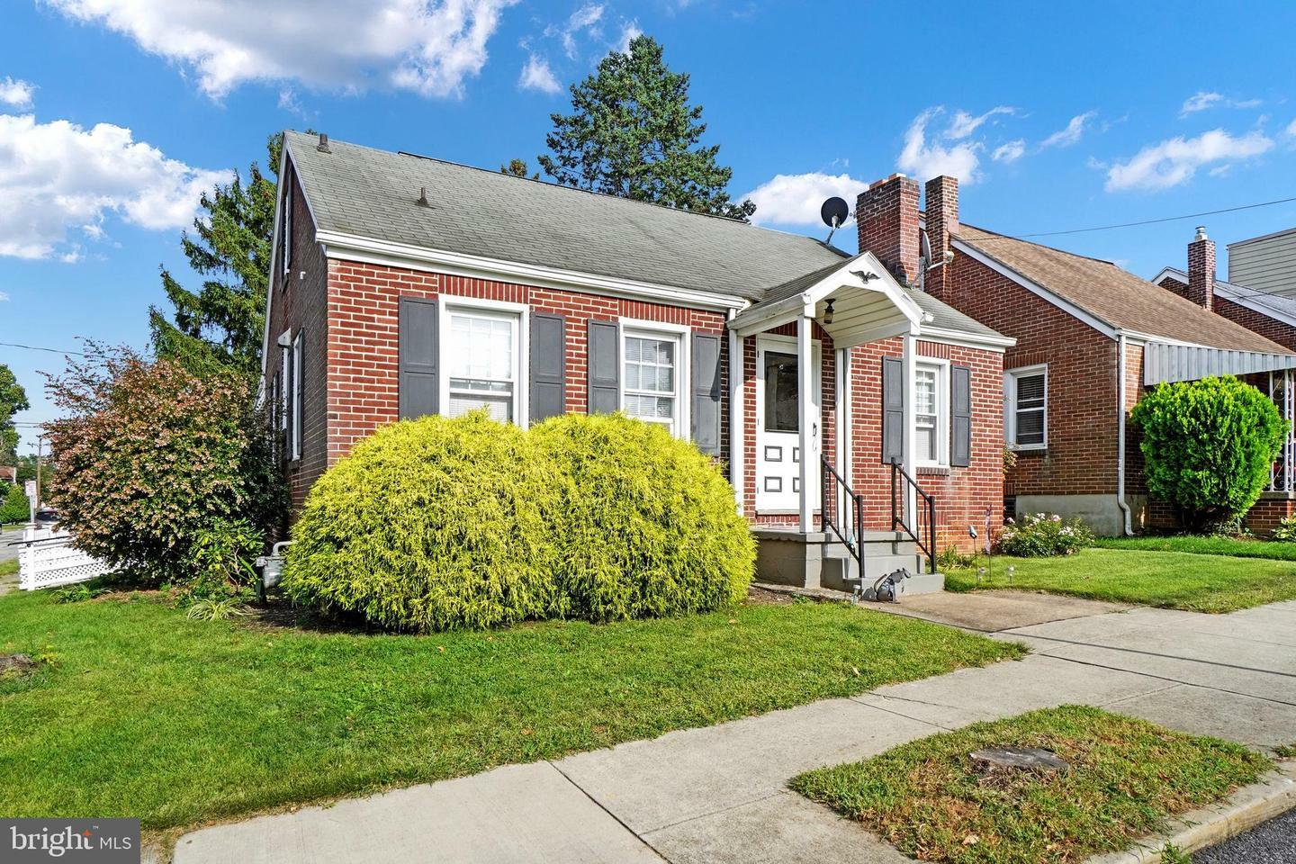 Property Photo:  703 Girard Avenue  PA 17403 