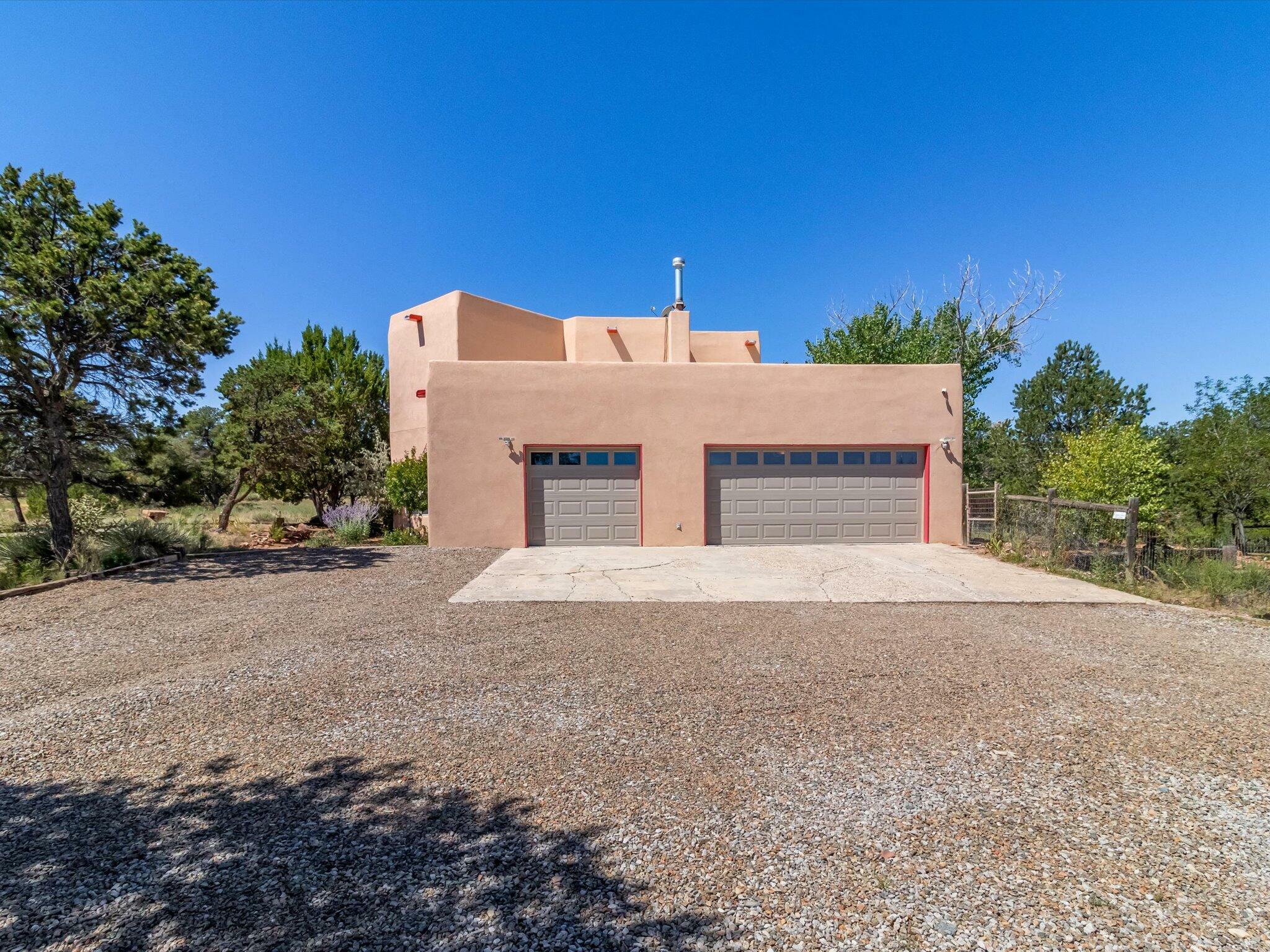 Property Photo:  66 Kiva Place  NM 87047 