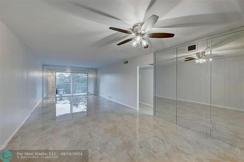 Property Photo:  2101 Lucaya Bnd H4  FL 33066 