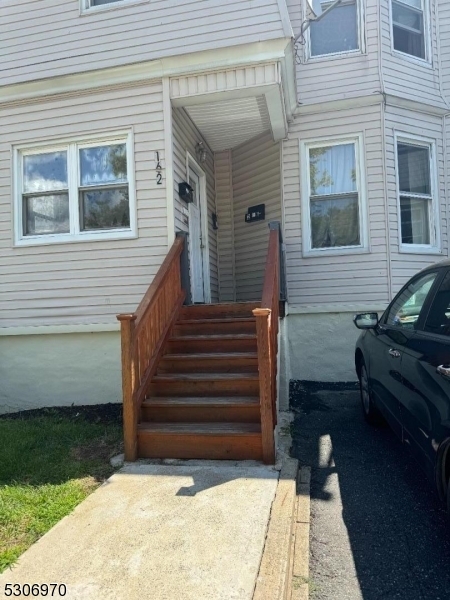 Property Photo:  162 N 14th St 3  NJ 07017 