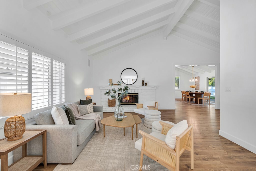 Property Photo:  2116 Montrose Drive  CA 91362 