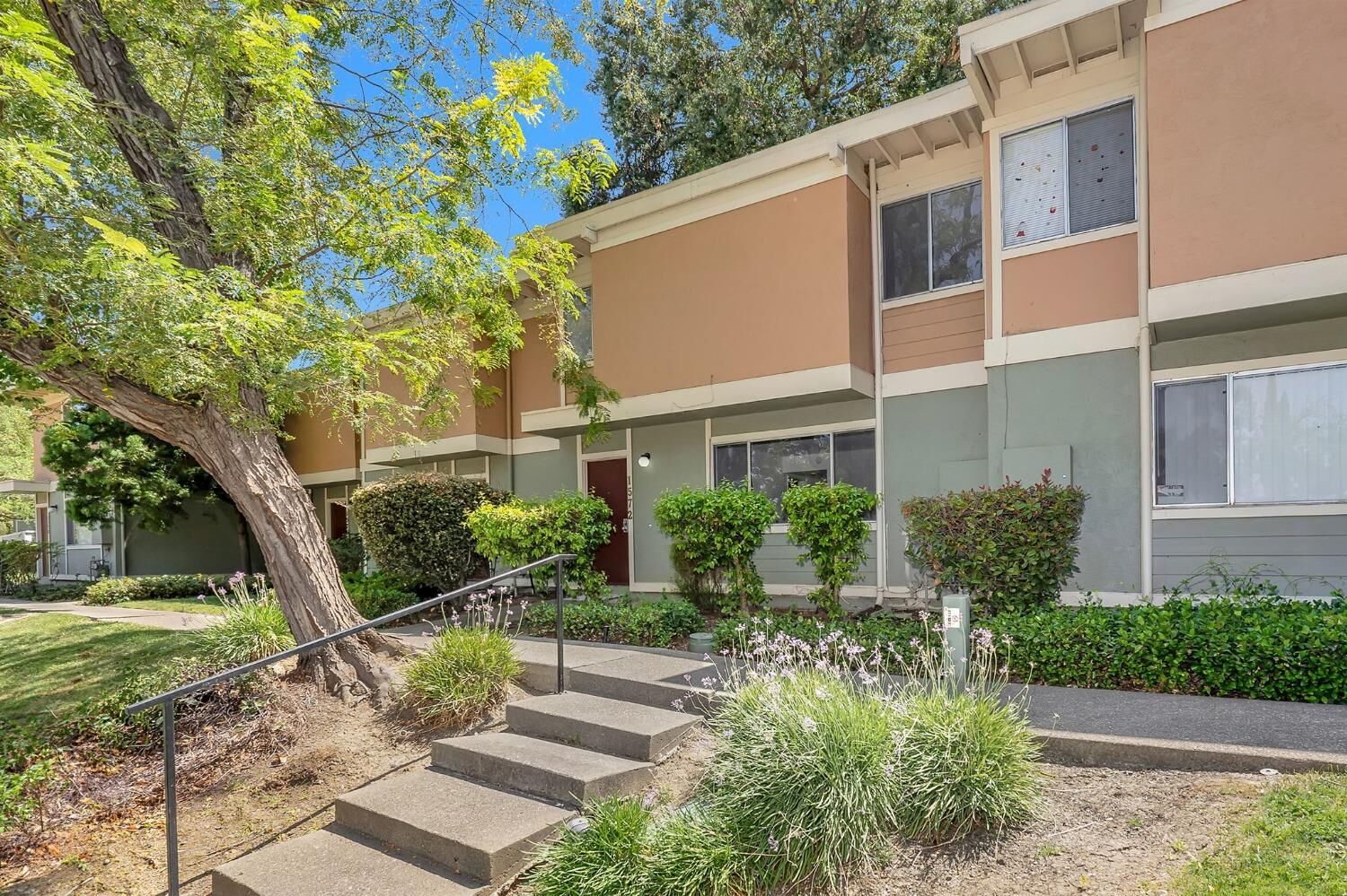 Property Photo:  1572 Drake Drive  CA 95616 