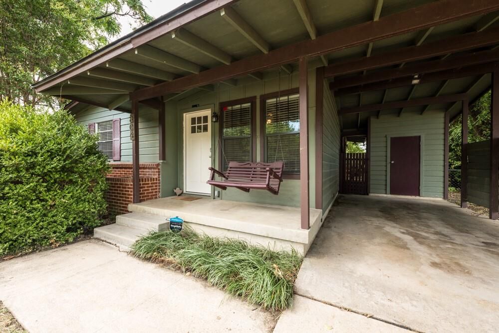 Property Photo:  804 Sierra Drive  TX 76209 