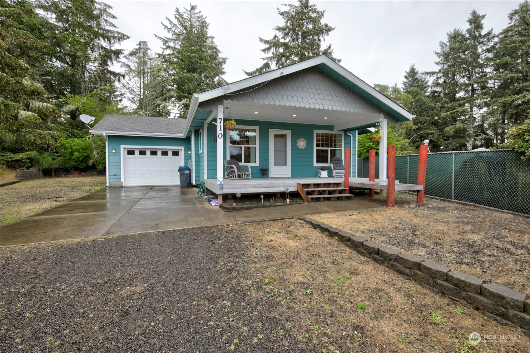 Property Photo:  710 Eider Court SE  WA 98569 