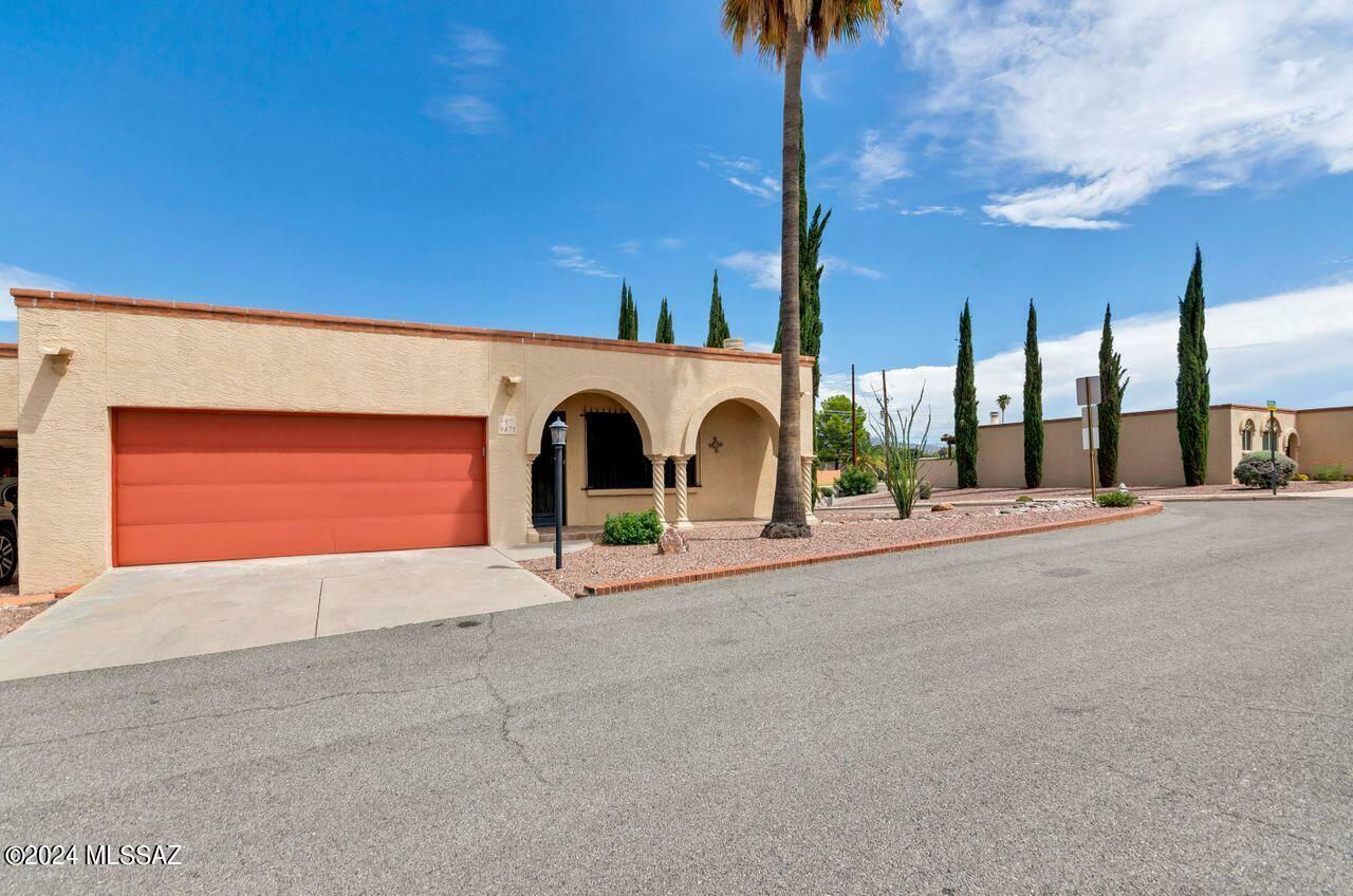 Property Photo:  9475 E Calle Bolivar  AZ 85715 